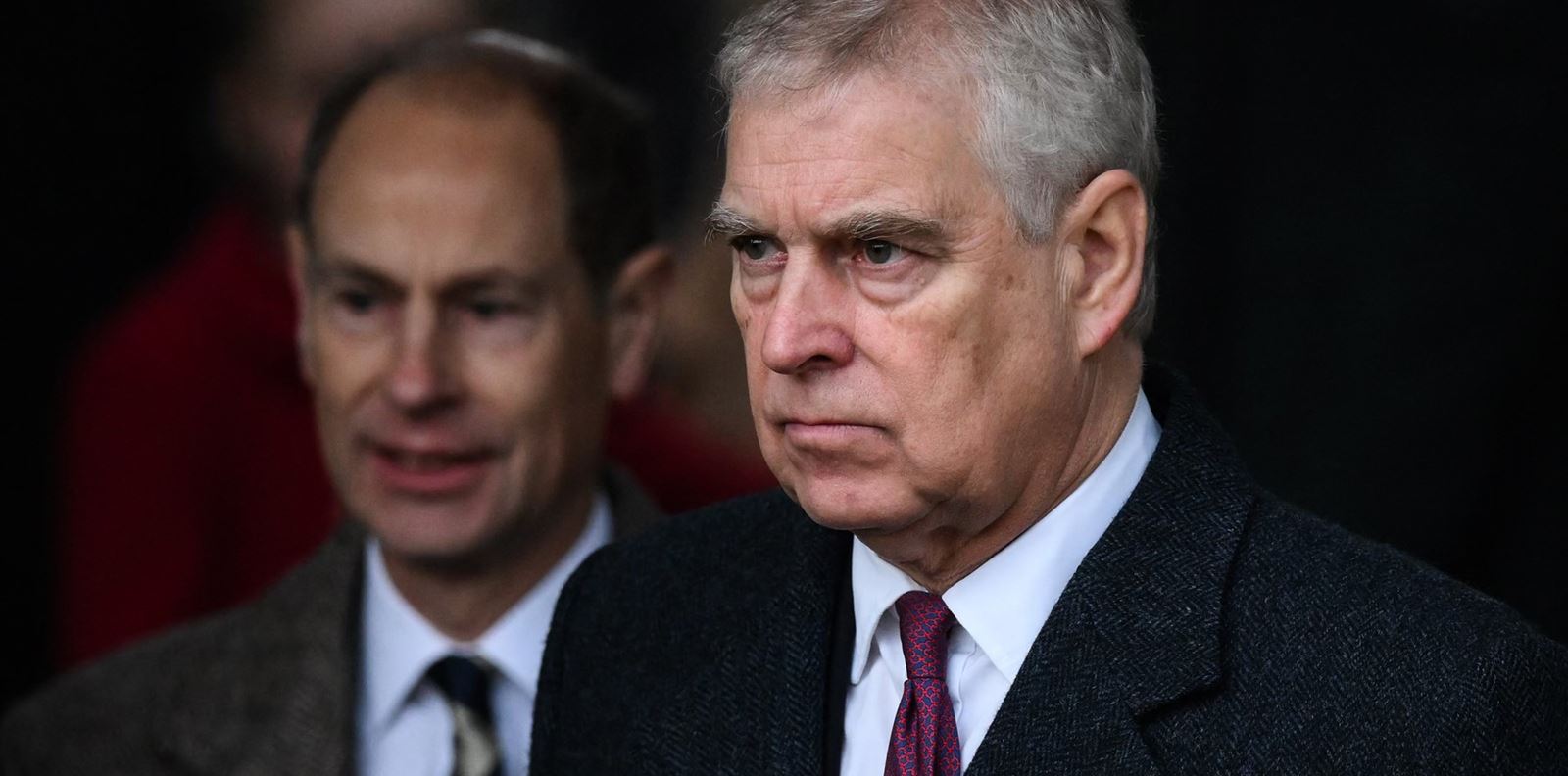 И принц Андрю подготвя мемоари