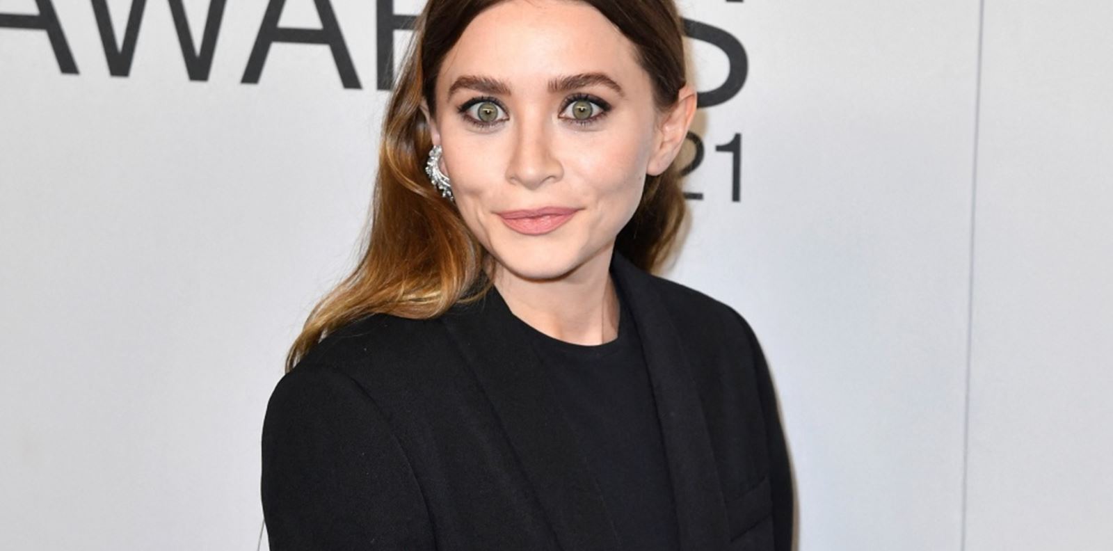 Ашли Олсън роди тайно първото си дете