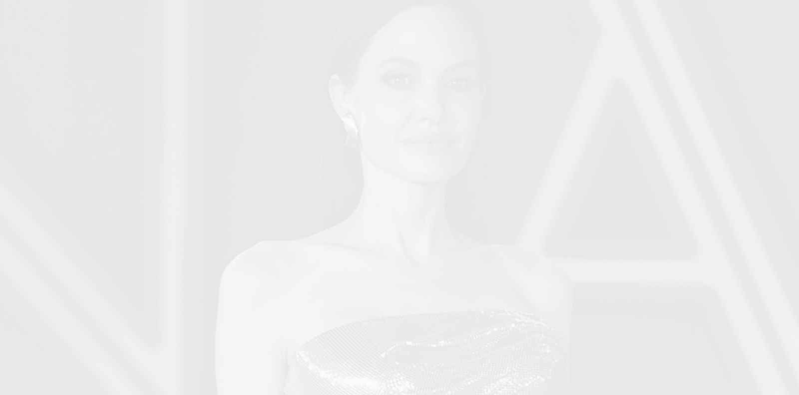 Анджелина Джоли напуска Холивуд