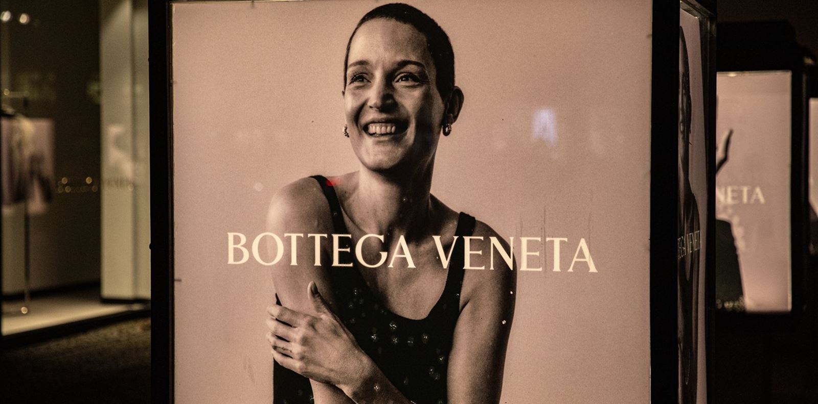 Главният изпълнителен директор на Bottega Veneta напуска и поема ръководството на Moncler