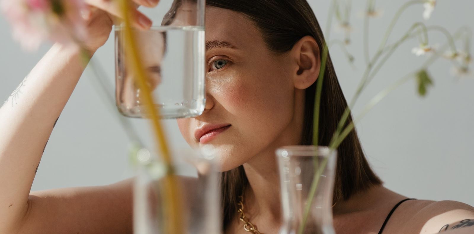 Флоралната вода е новият skincare герой