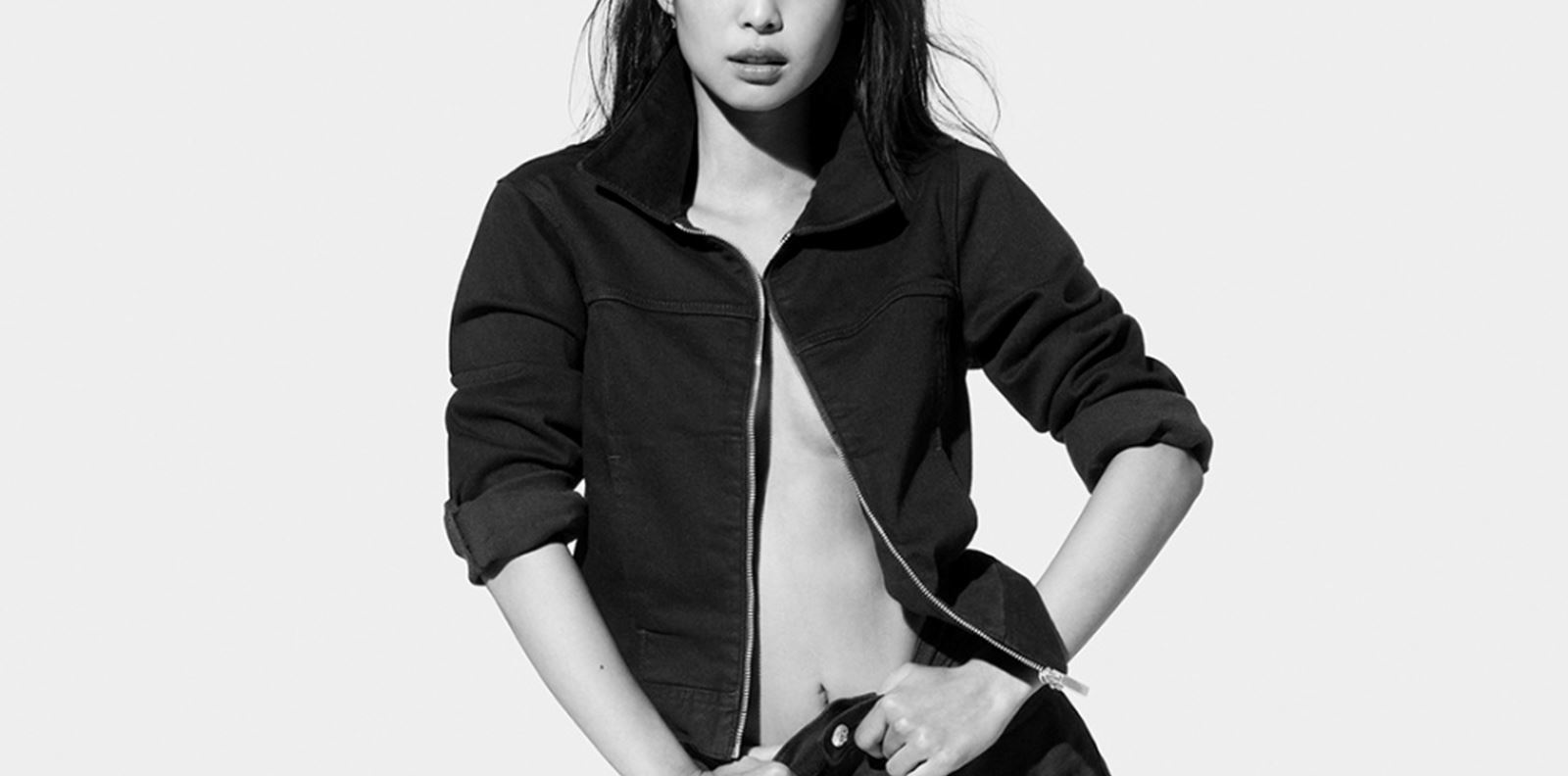 Calvin Klein навлиза в новото царство на минимализма