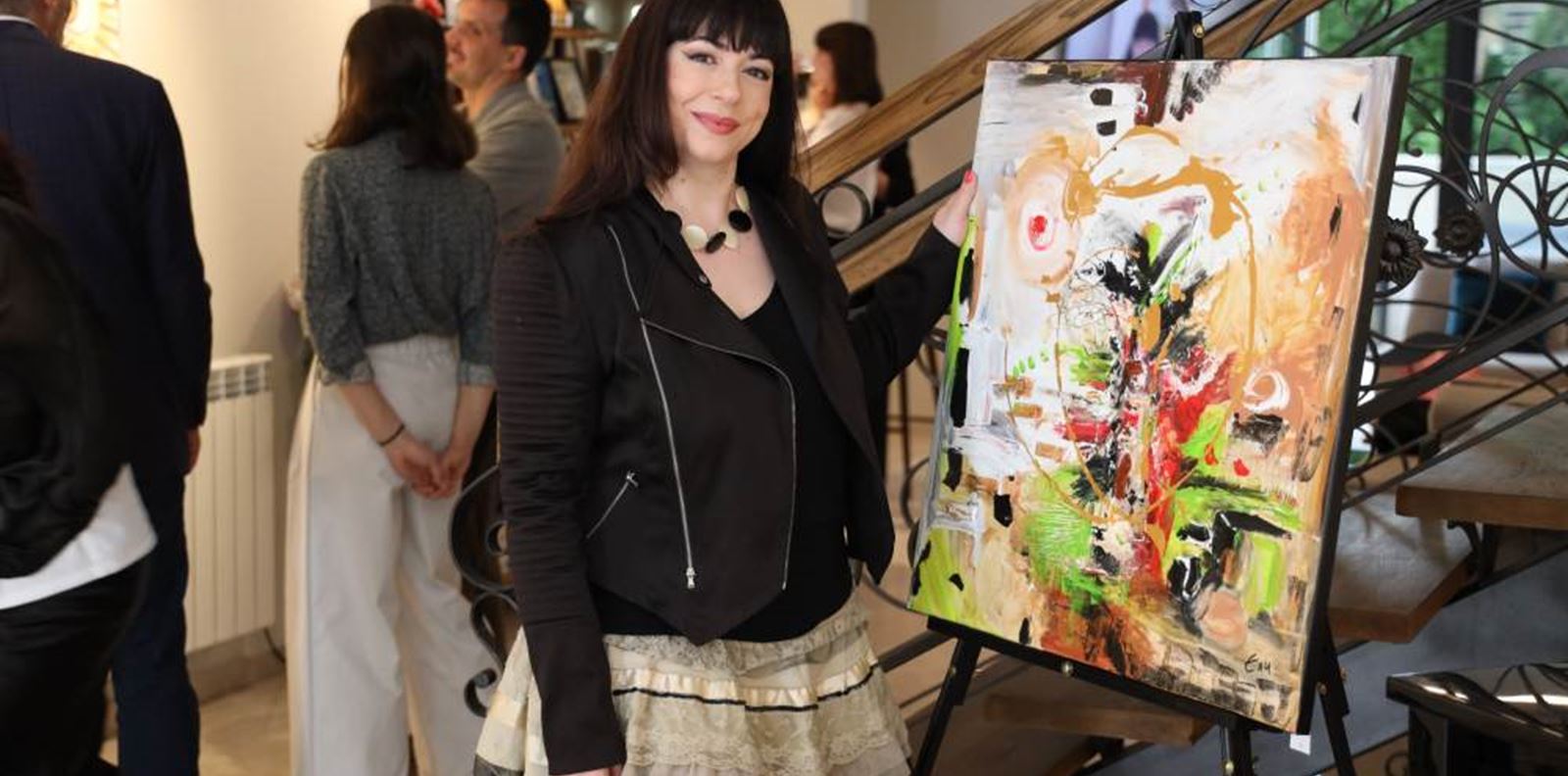 Картини отвъд думите: Визуално пътешествие с Ели Герасимова