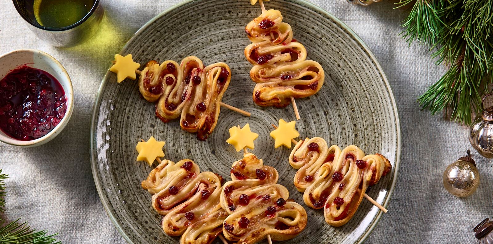 Коледни елхички