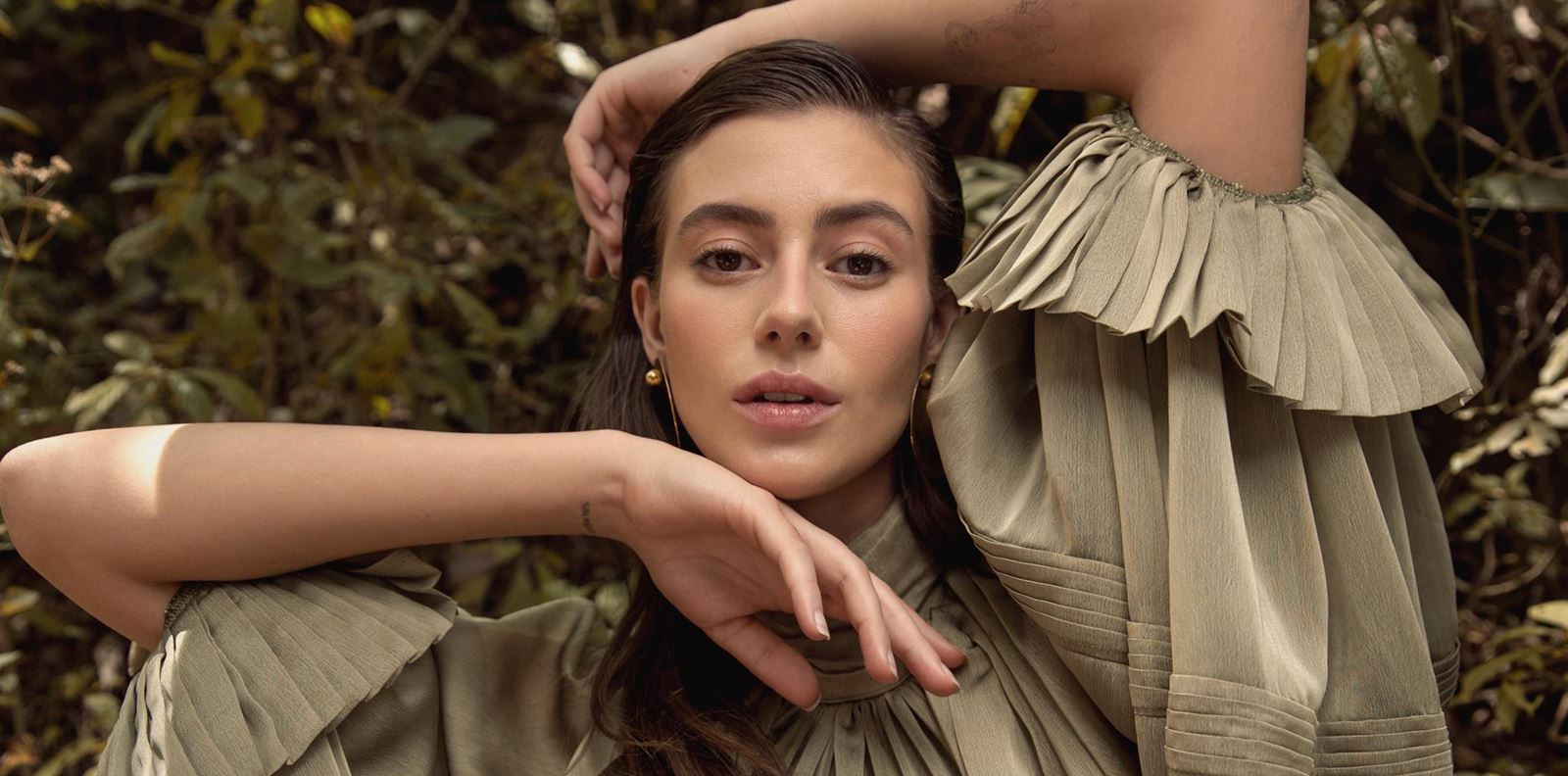 Мода: THE NOISE OF THE FALLS