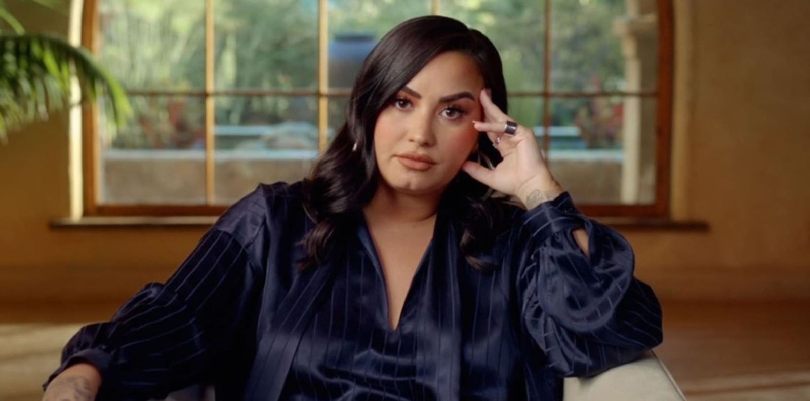 Деми Ловато е преживяла три инсулта и сърдечен удар