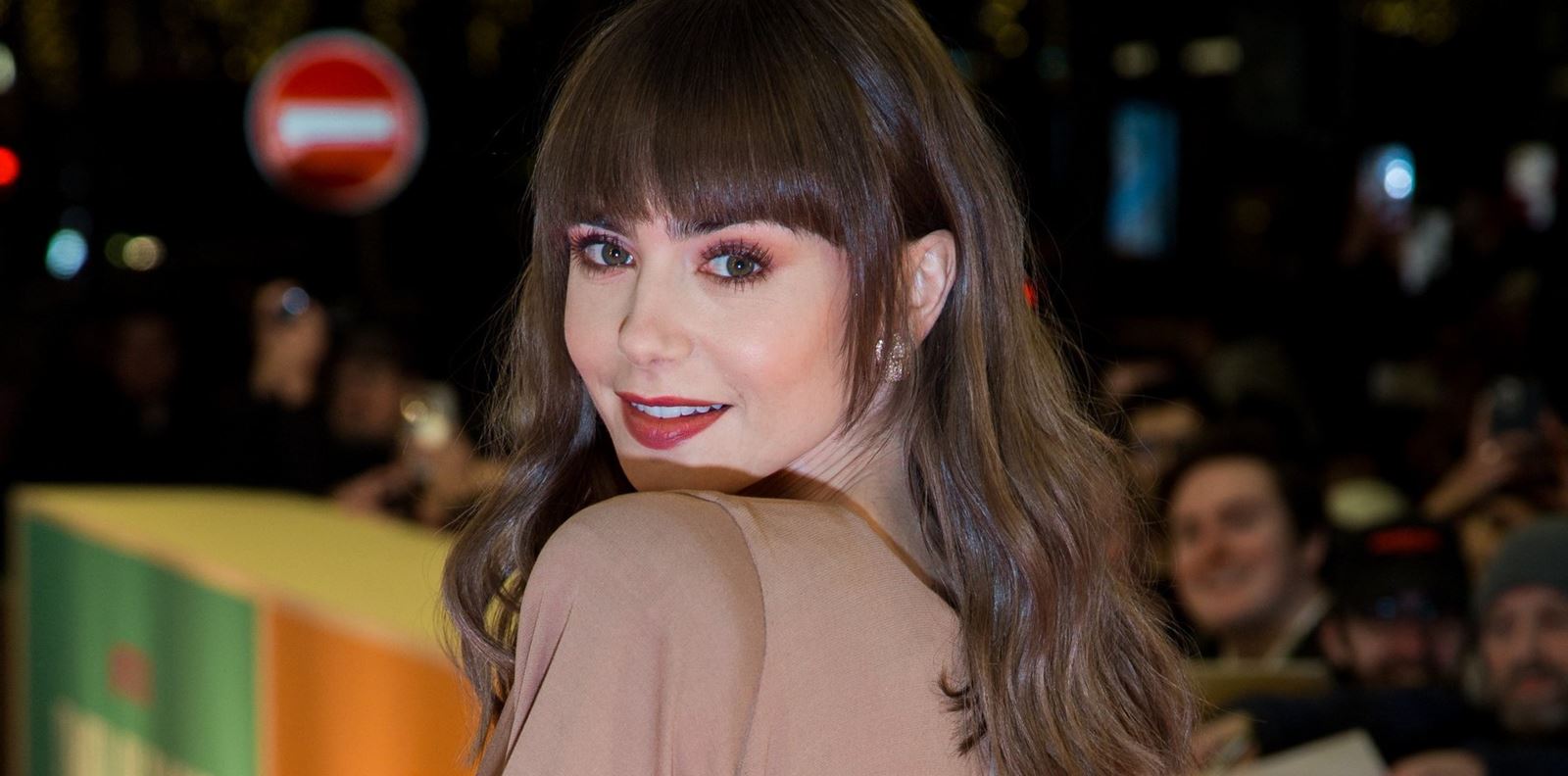 Лили Колинс е била малтретирана от бивше гадже