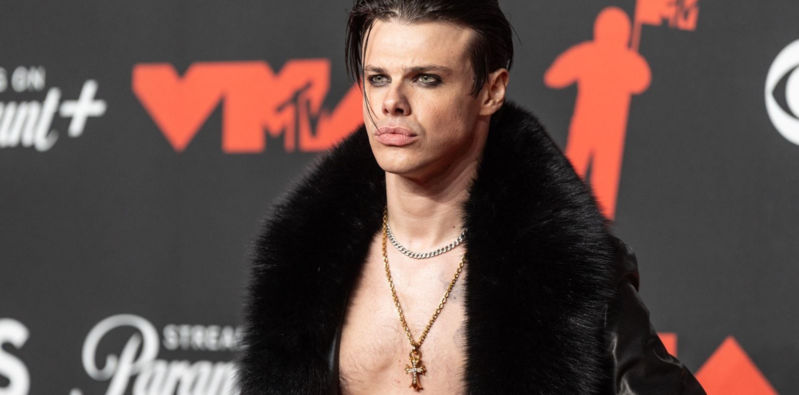 Yungblud спира турнето си заради здравословни проблеми
