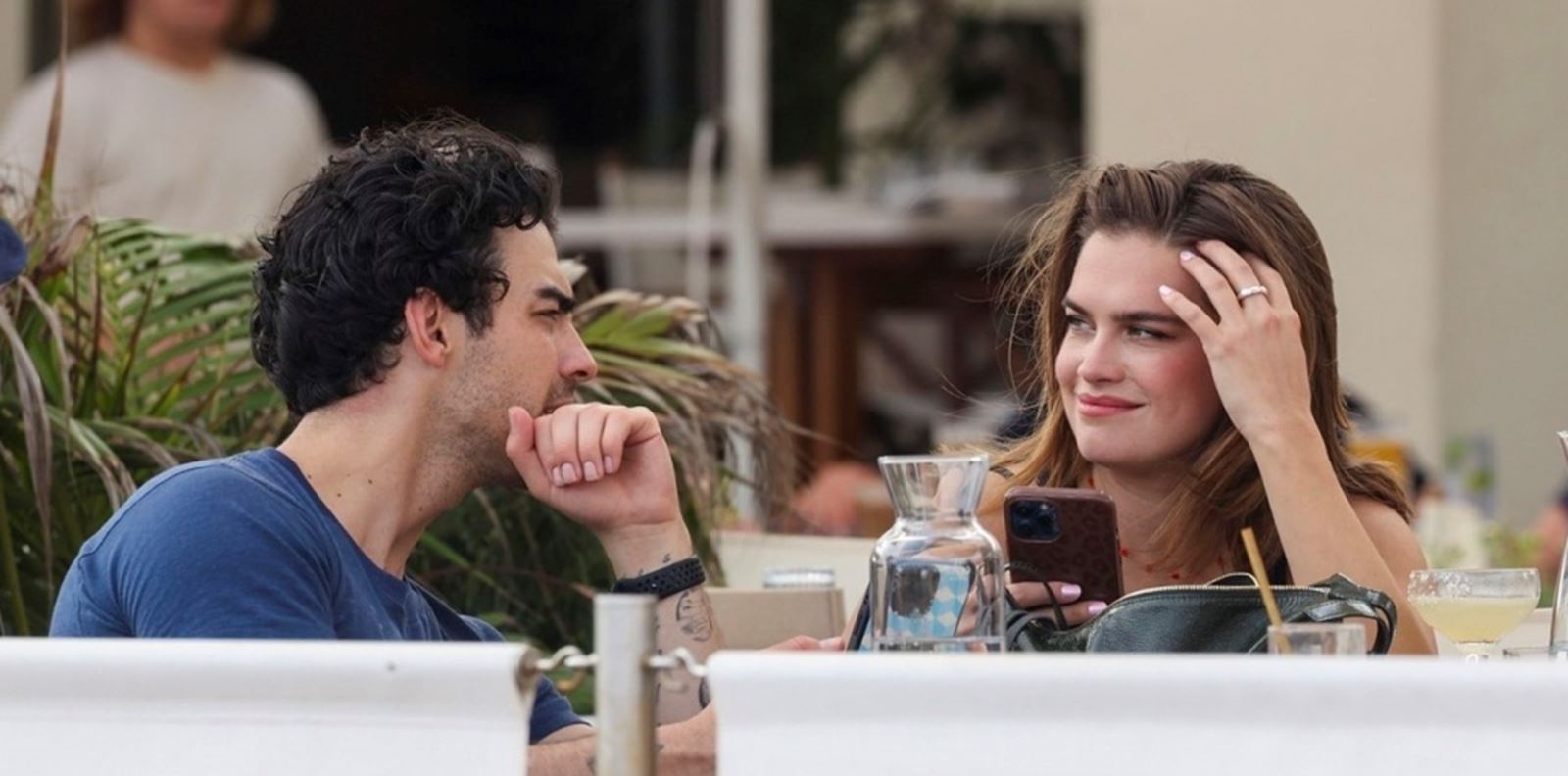 Връзката на Джо Джонас и Сторми Брий става сериозна