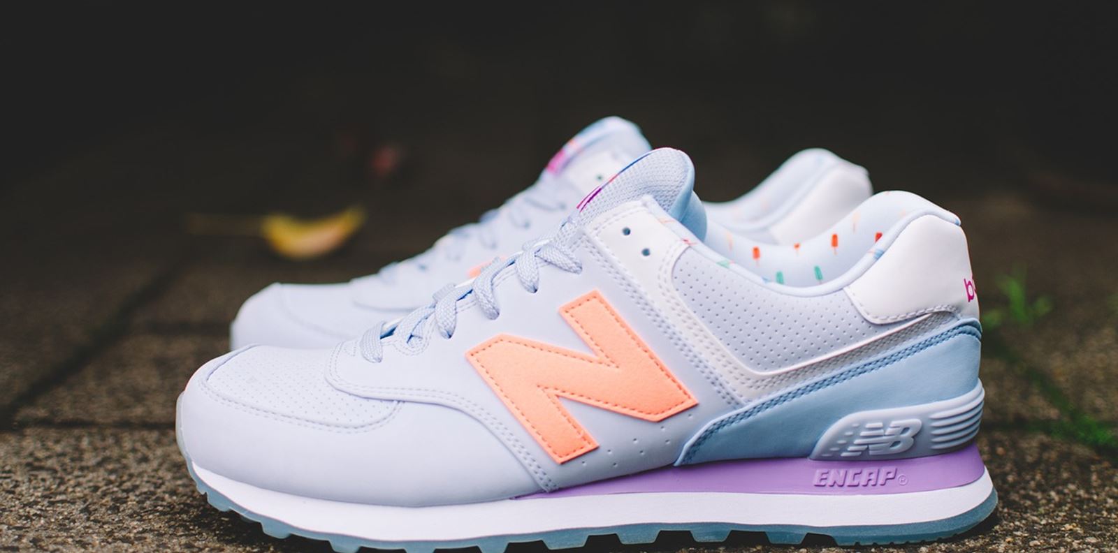 С какво да съчетаем дамските обувки New Balance?