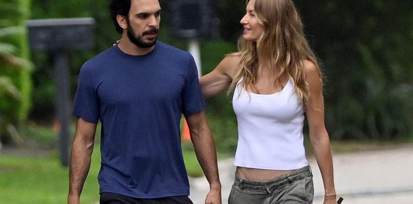 Жизел Бюндхен е бременна за трети път