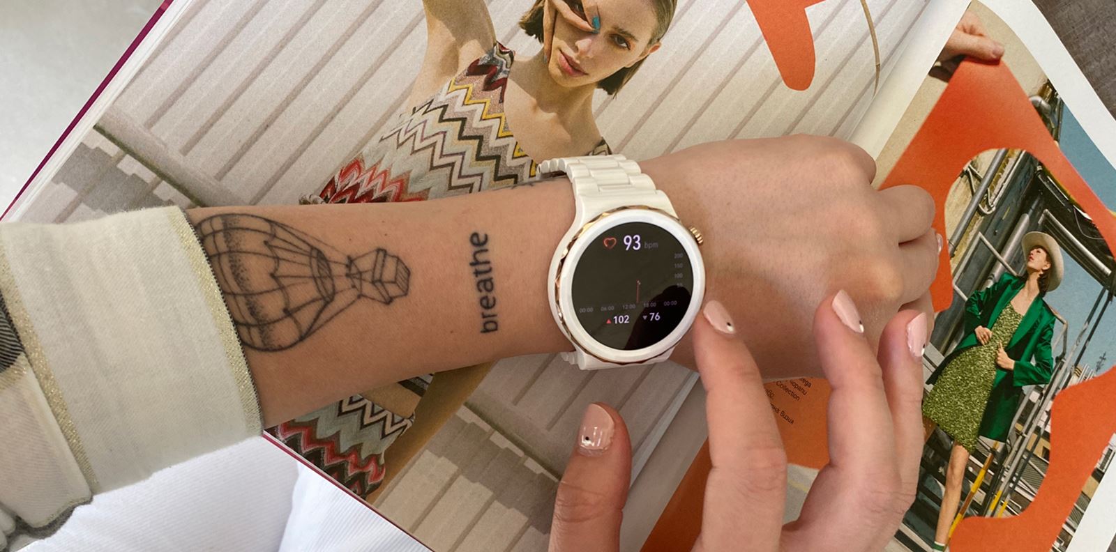 Бял, изискан, керамичен: Новият ни must-have аксесоар