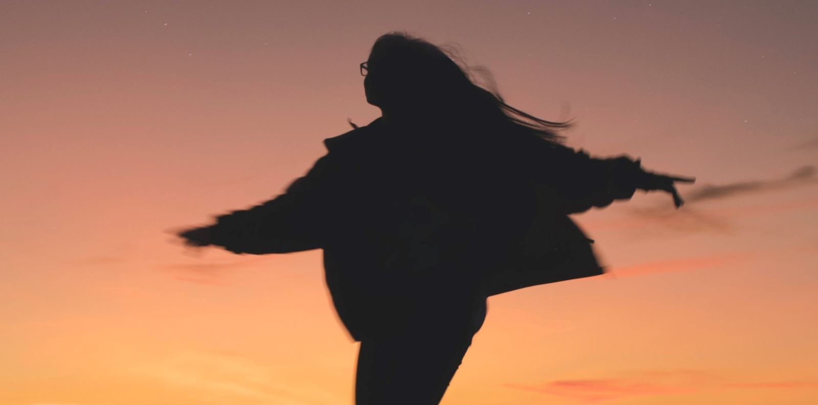 Розовата Суперлуна носи промени за тези две зодии