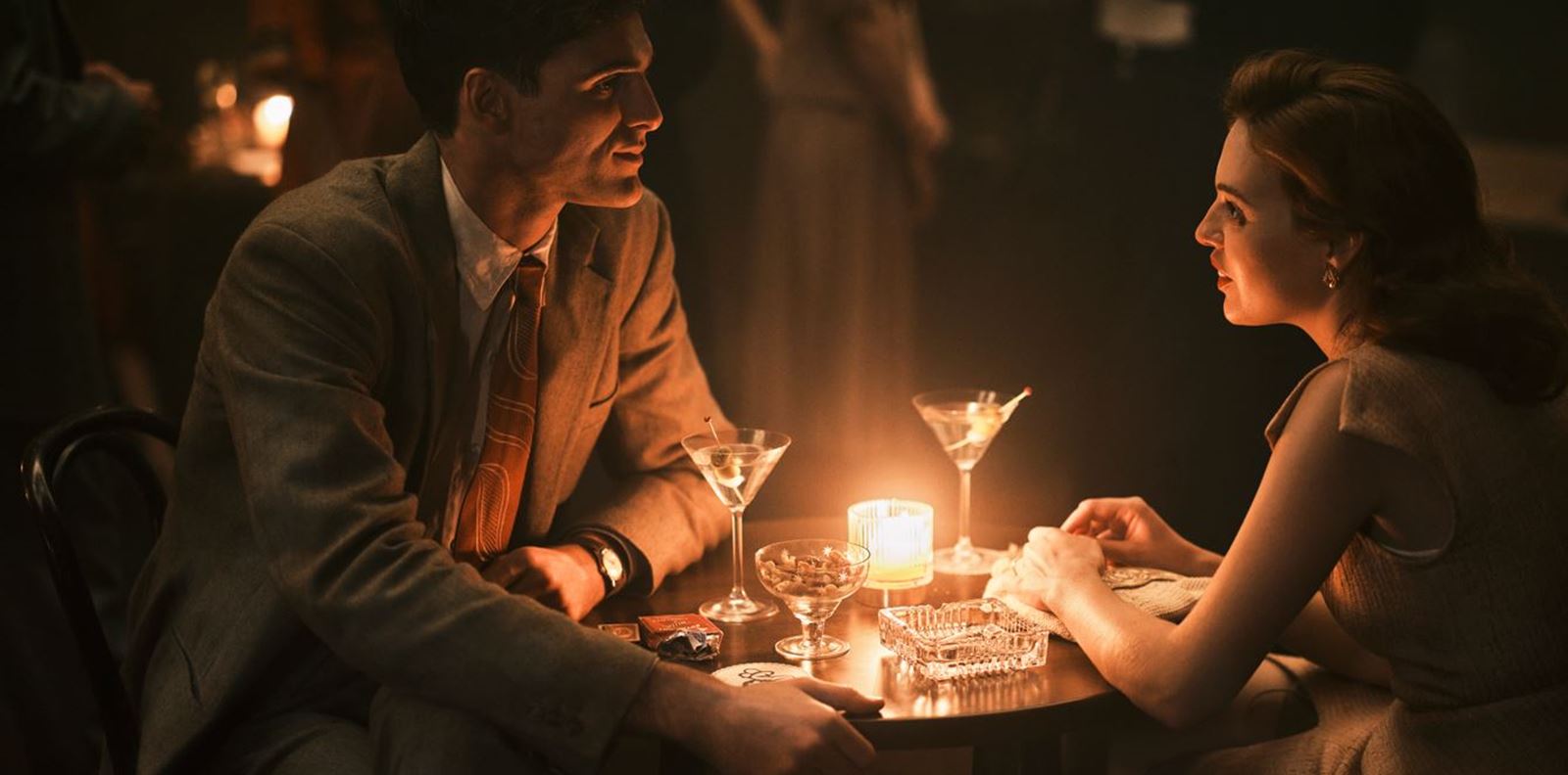 &quot;Тесният път към далечния север&quot; с Джейкъб Елорди: Пътешествие през времето, войната и любовта