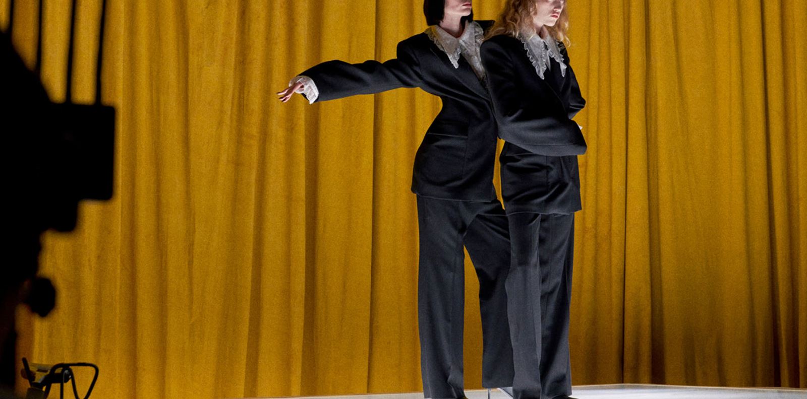 Решителна, дръзка и съвършена, такава ще е есента с H&amp;M Studio A/W 23