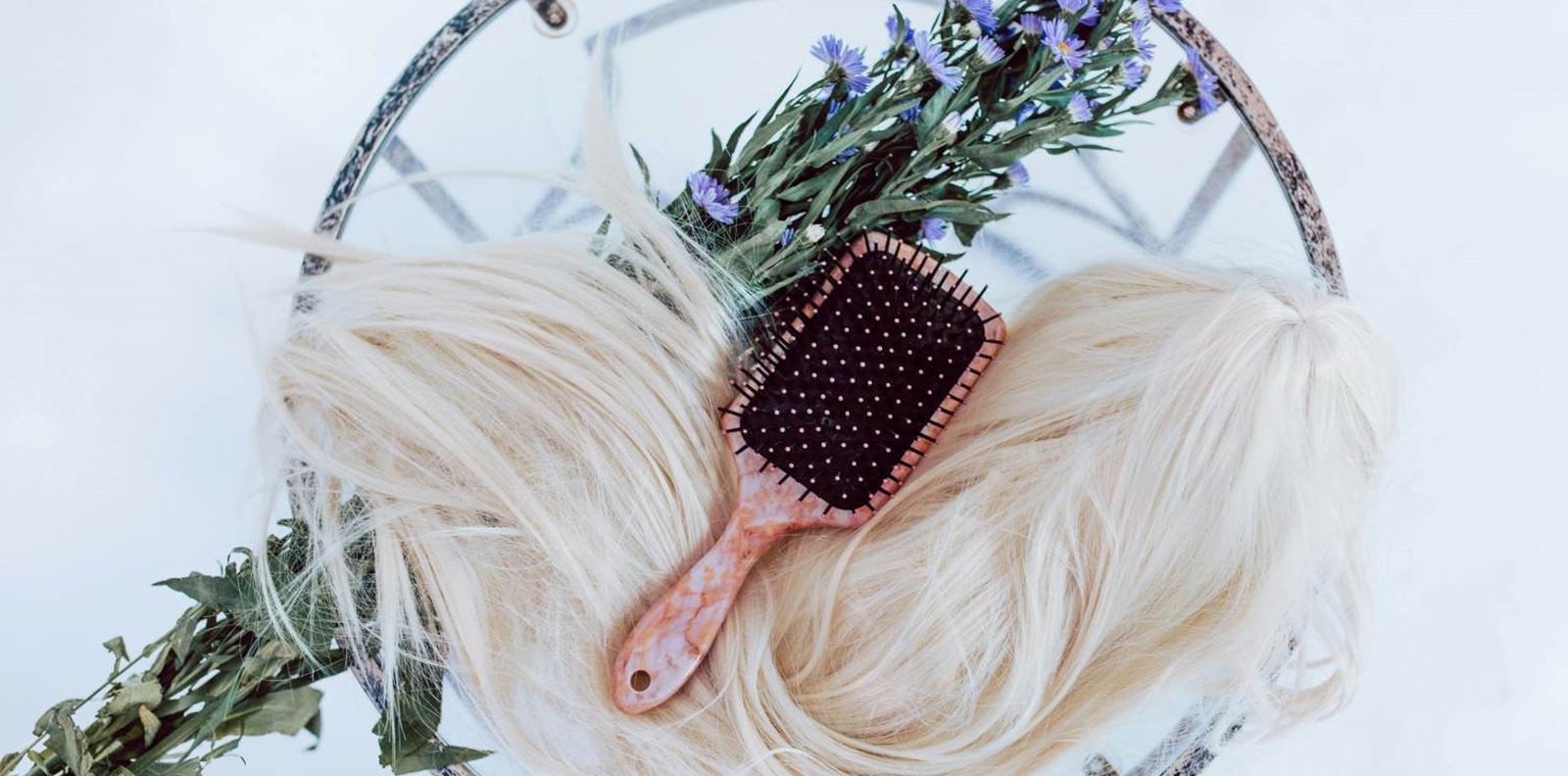 Действат ли наистина шампоаните с кофеин в борбата с косопада?