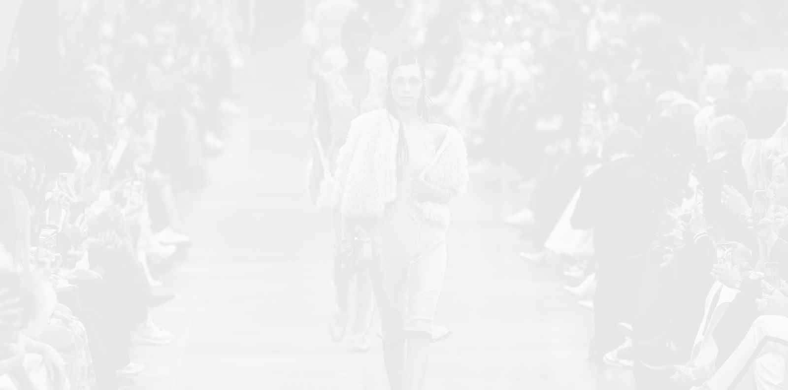 Ким Джоунс отваря стилните архиви на Fendi