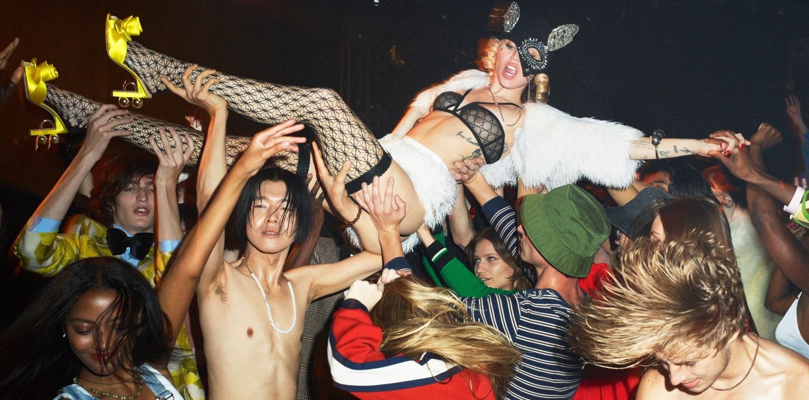 Майли Сайръс и Джаред Лето блестят в дивата вечер на Gucci