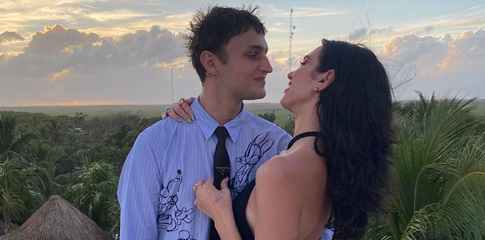 Дуа Липа и Ануар Хадид са горди родители... на две козички