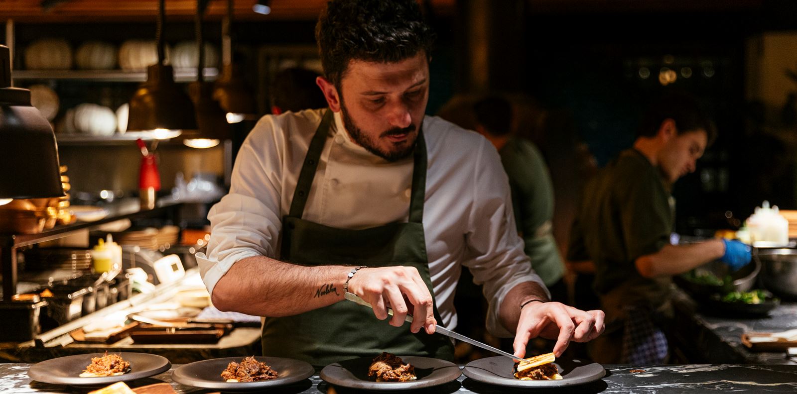 Мевлют Озкая, или абсолютен ред в хаоса