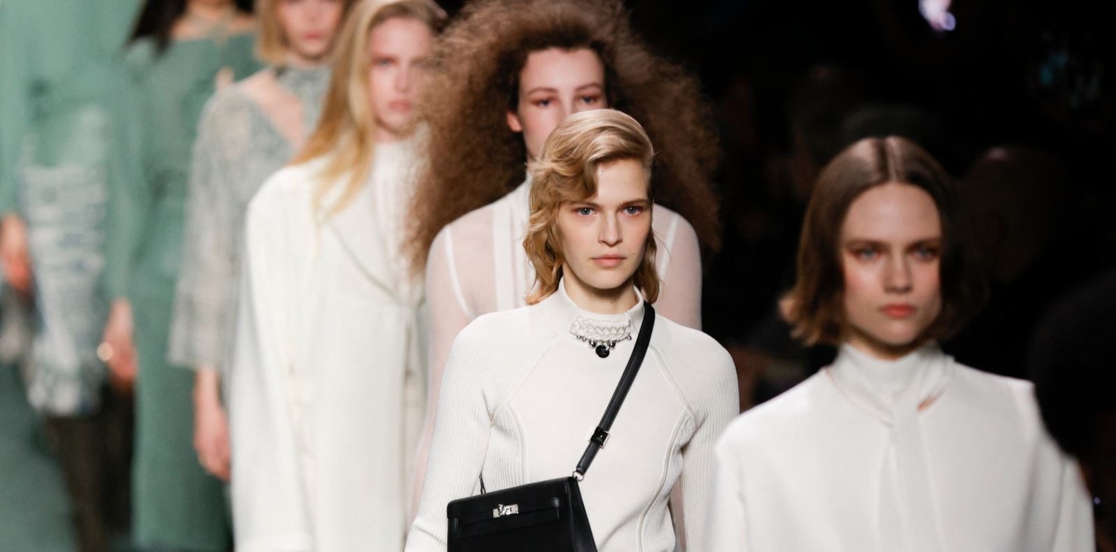 Hermes има въпрос. Накъде ще се отправим утре?