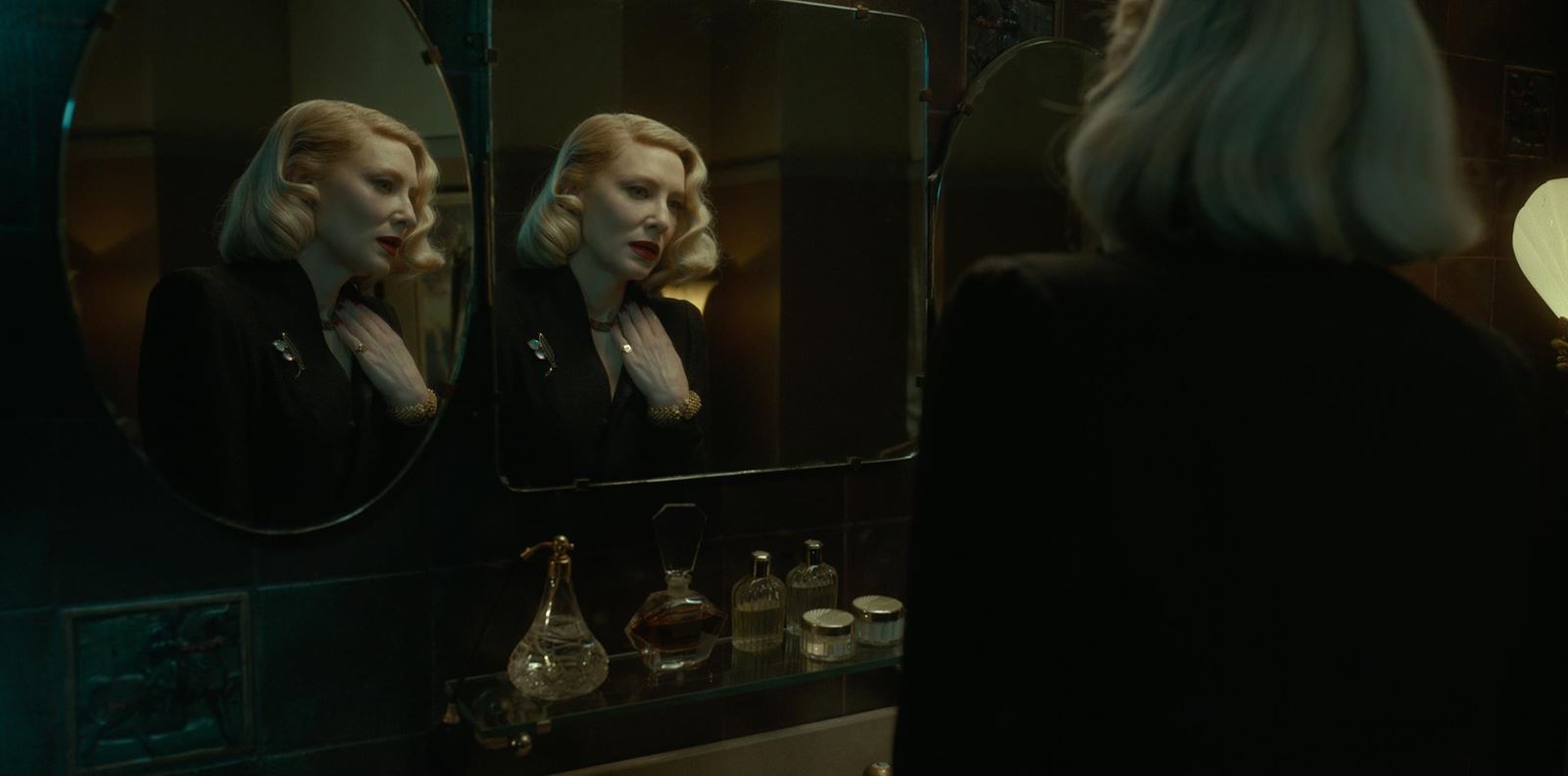 Кейт Бланшет ни повежда по &quot;Улицата на кошмарите&quot;