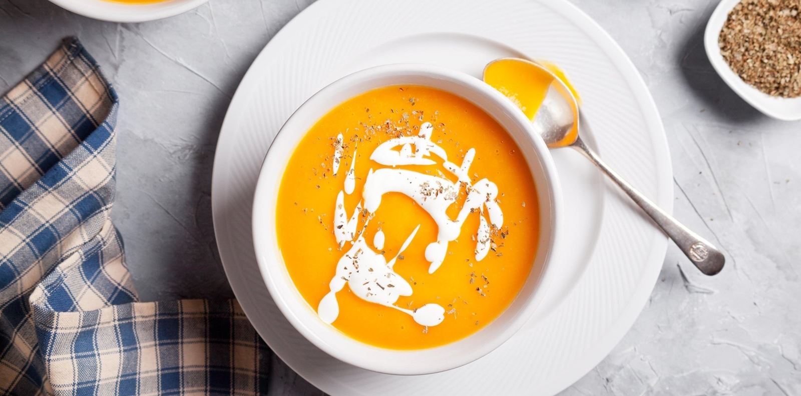 Крем супа от червена леща и сладък картоф