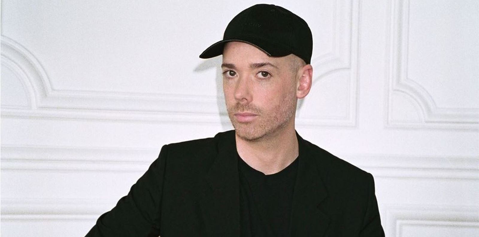 Том Уолкър е новият креативен директор на грима на Givenchy