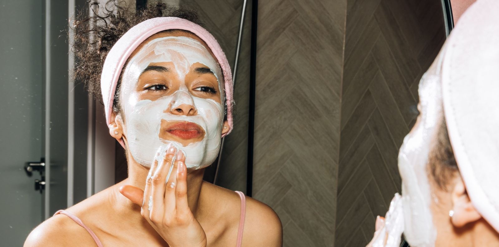 Лесните начини да се справите с мазната кожа