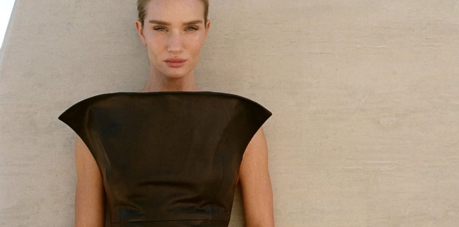 Роузи Хънтингтън-Уайтли е новият моден директор на FWRD