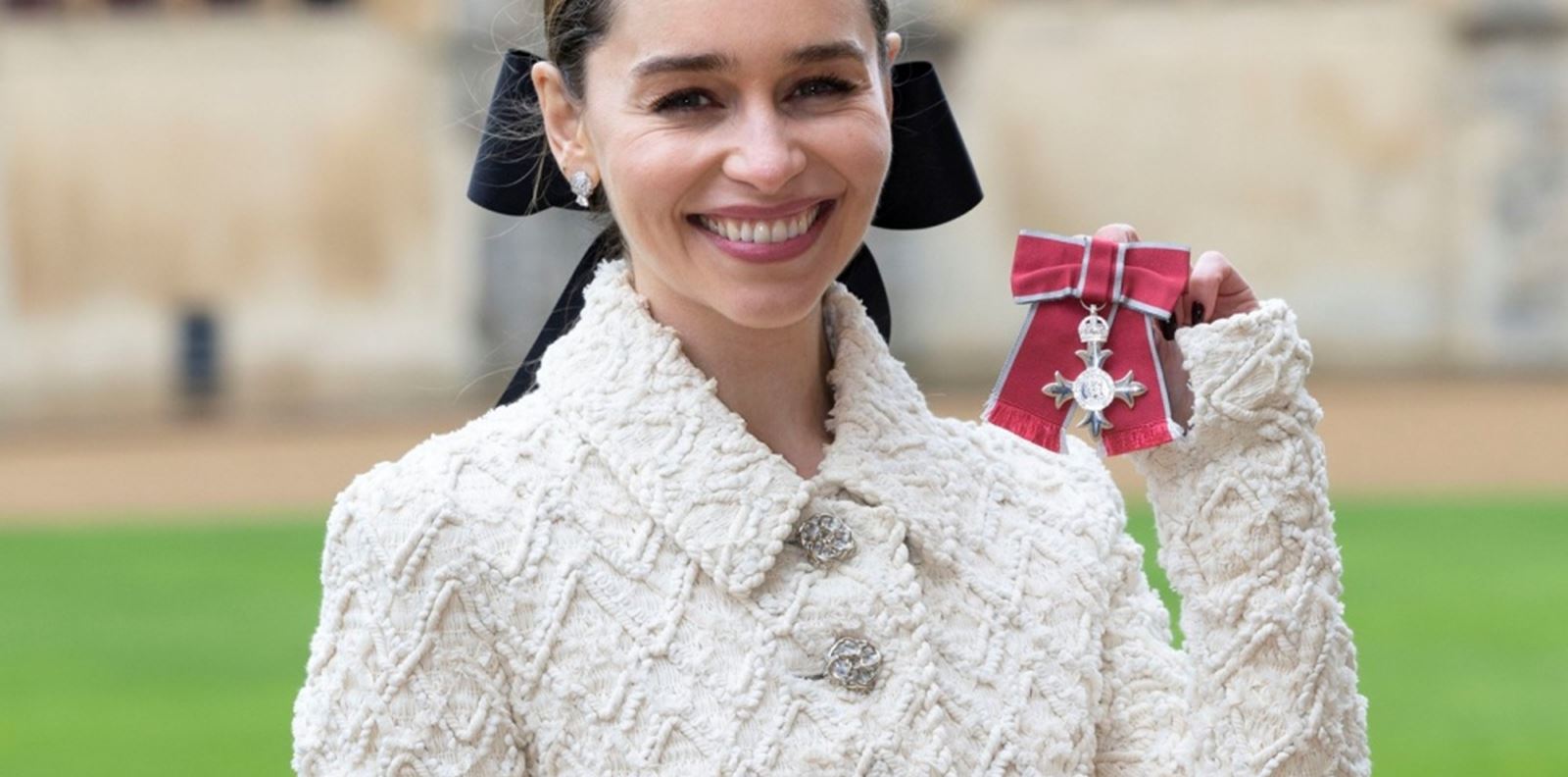 Емилия Кларк получи Ордена на Британската империя