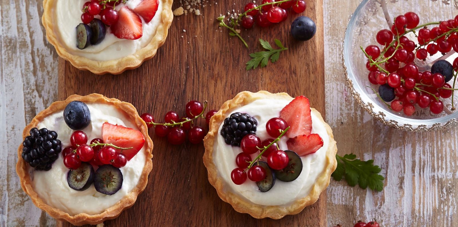 Домашни тарталети с маскарпоне и плодове