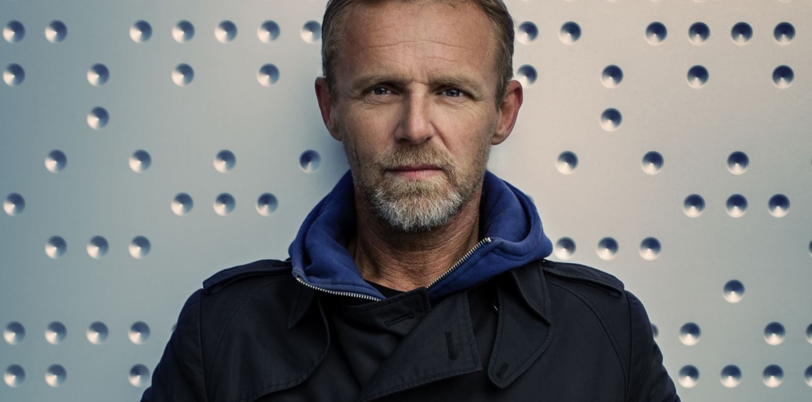 Ю Несбьо със специална изненада за българските фенове