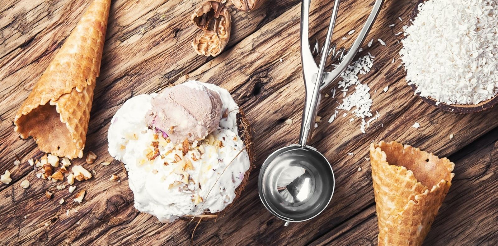 Веган кокосов сладолед, готов за по-малко от 20 минути