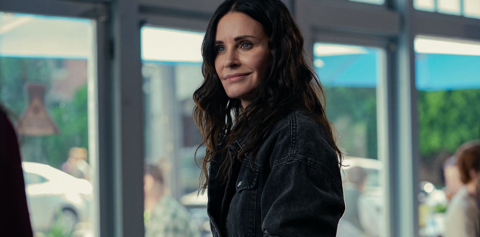 Кортни Кокс пуска на пазара ароматни свещи и крем за лице