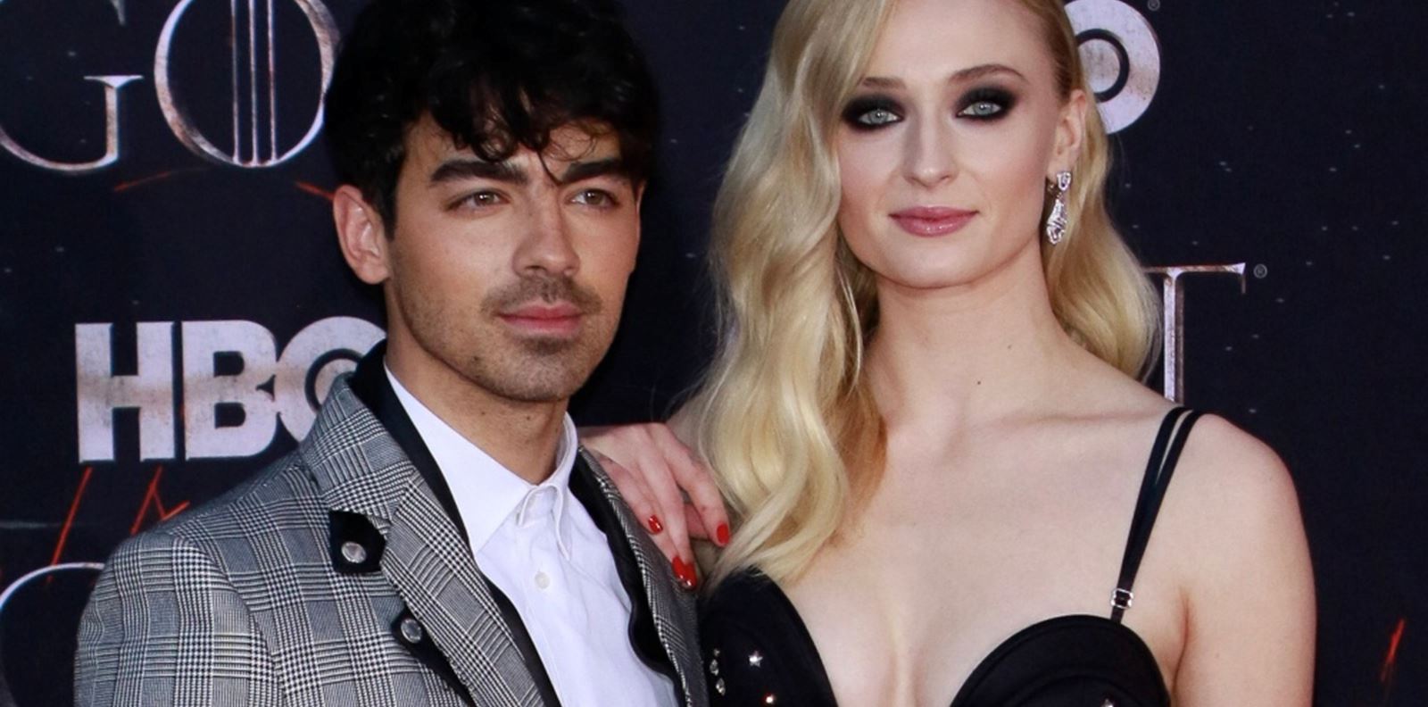 Джо Джонас и Софи Търнър постигнаха съгласие за децата