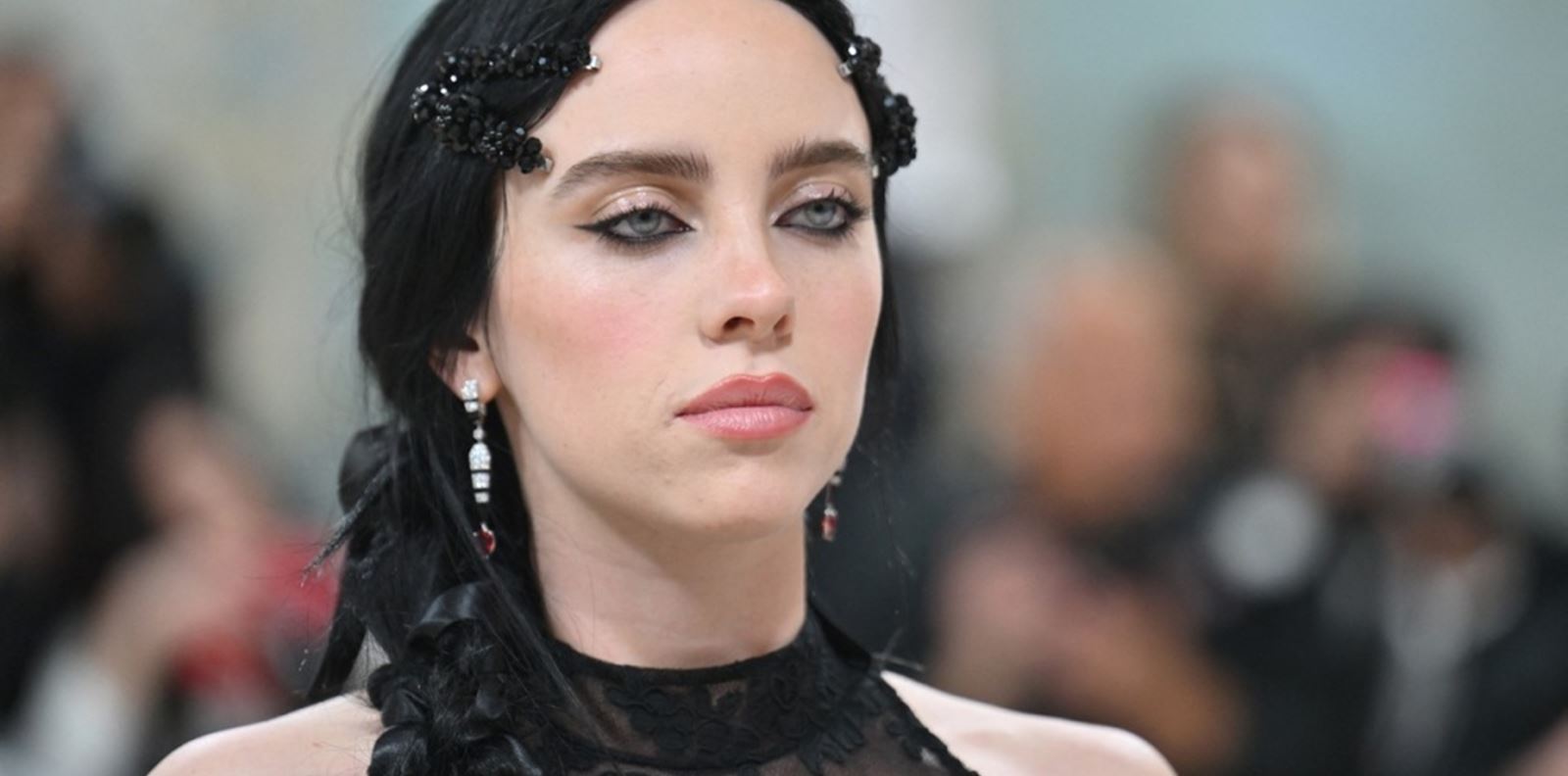 Били Айлиш се присъединява към света на &quot;Barbie&quot;