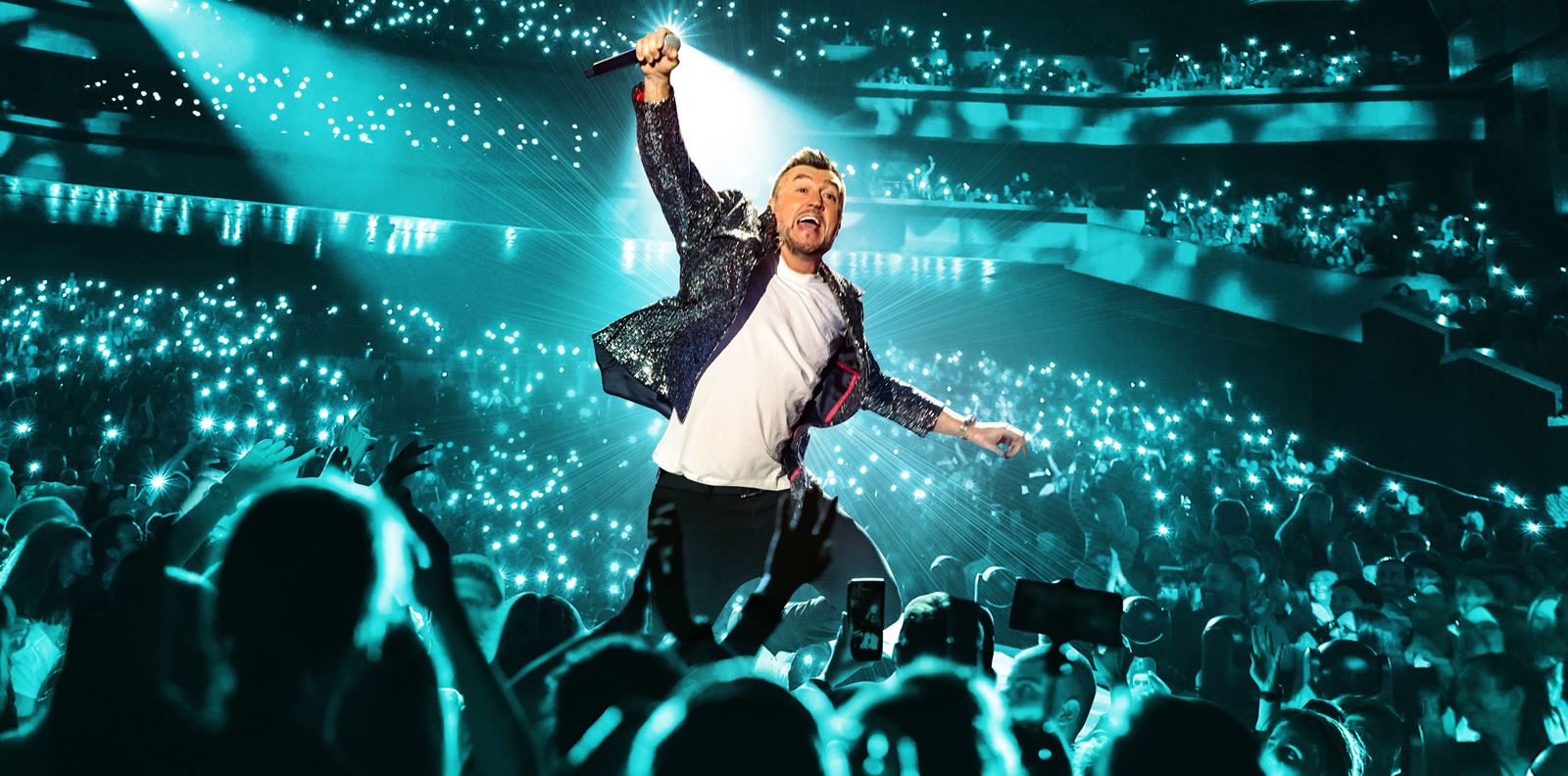 Любо Киров е първият български изпълнител с концерт в Max