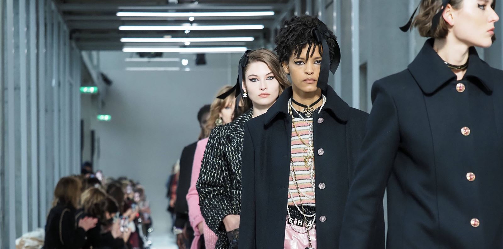 Métiers d’Art не можеше да бъде повече Chanel