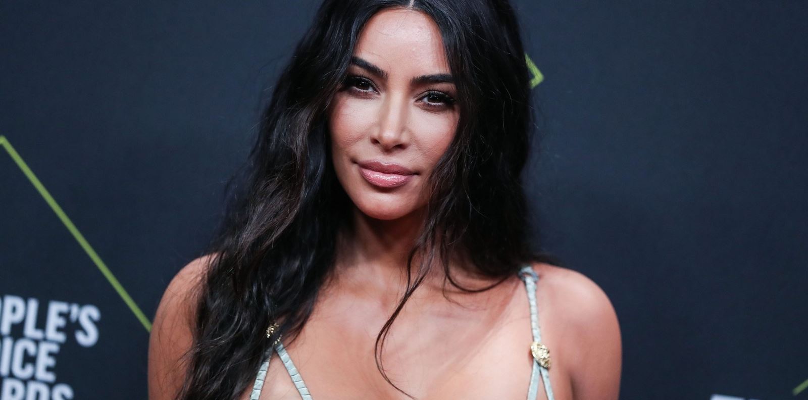 Ким Кардашиян ще разследва тройно убийство