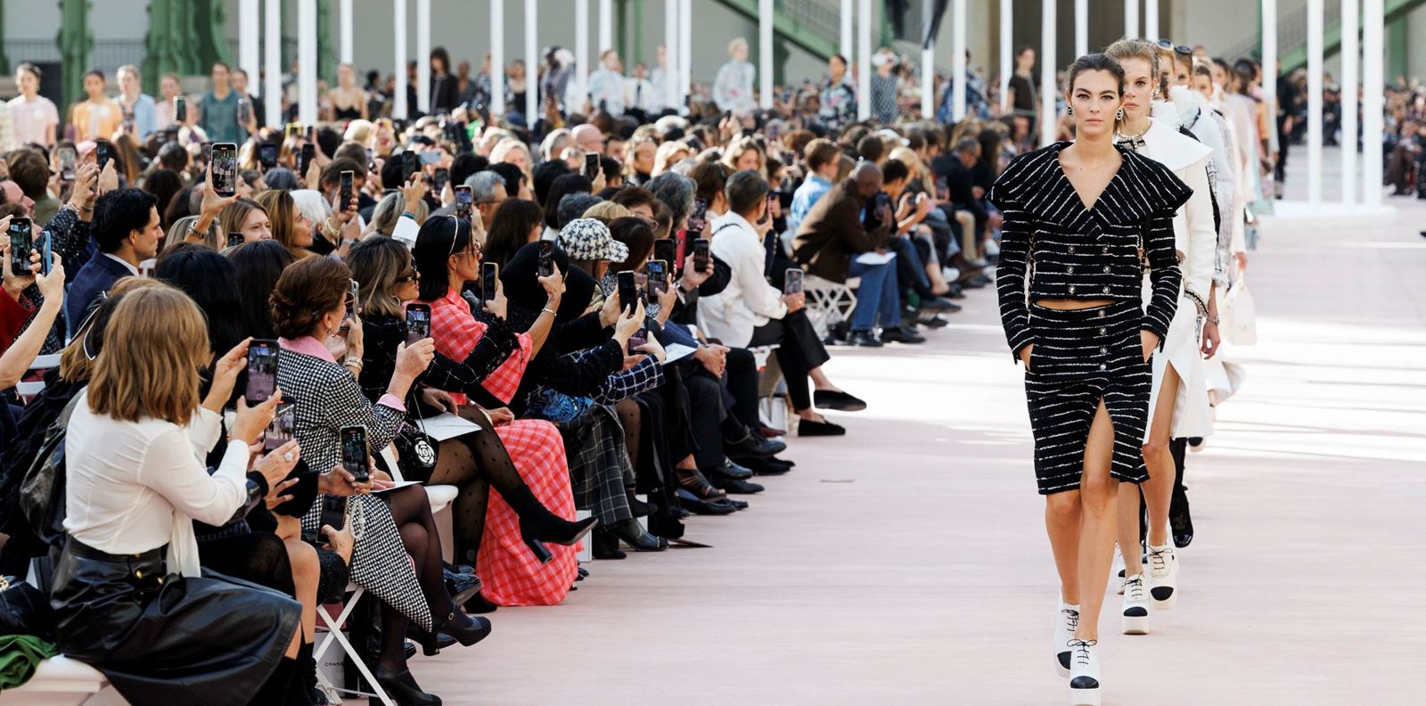 Chanel се завърна в Grand Palais