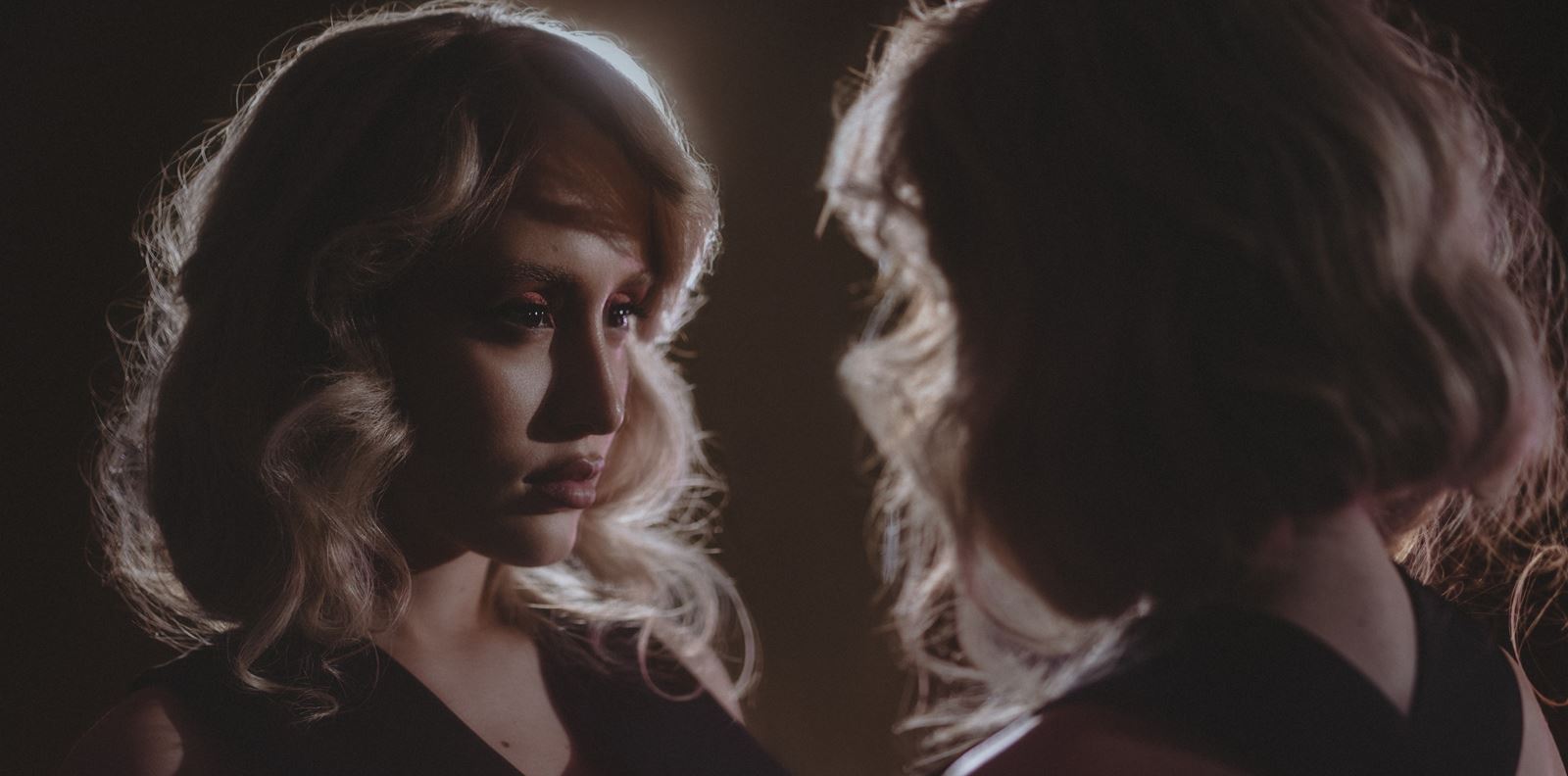 Петата стихия? О, казва се Дара Екимова