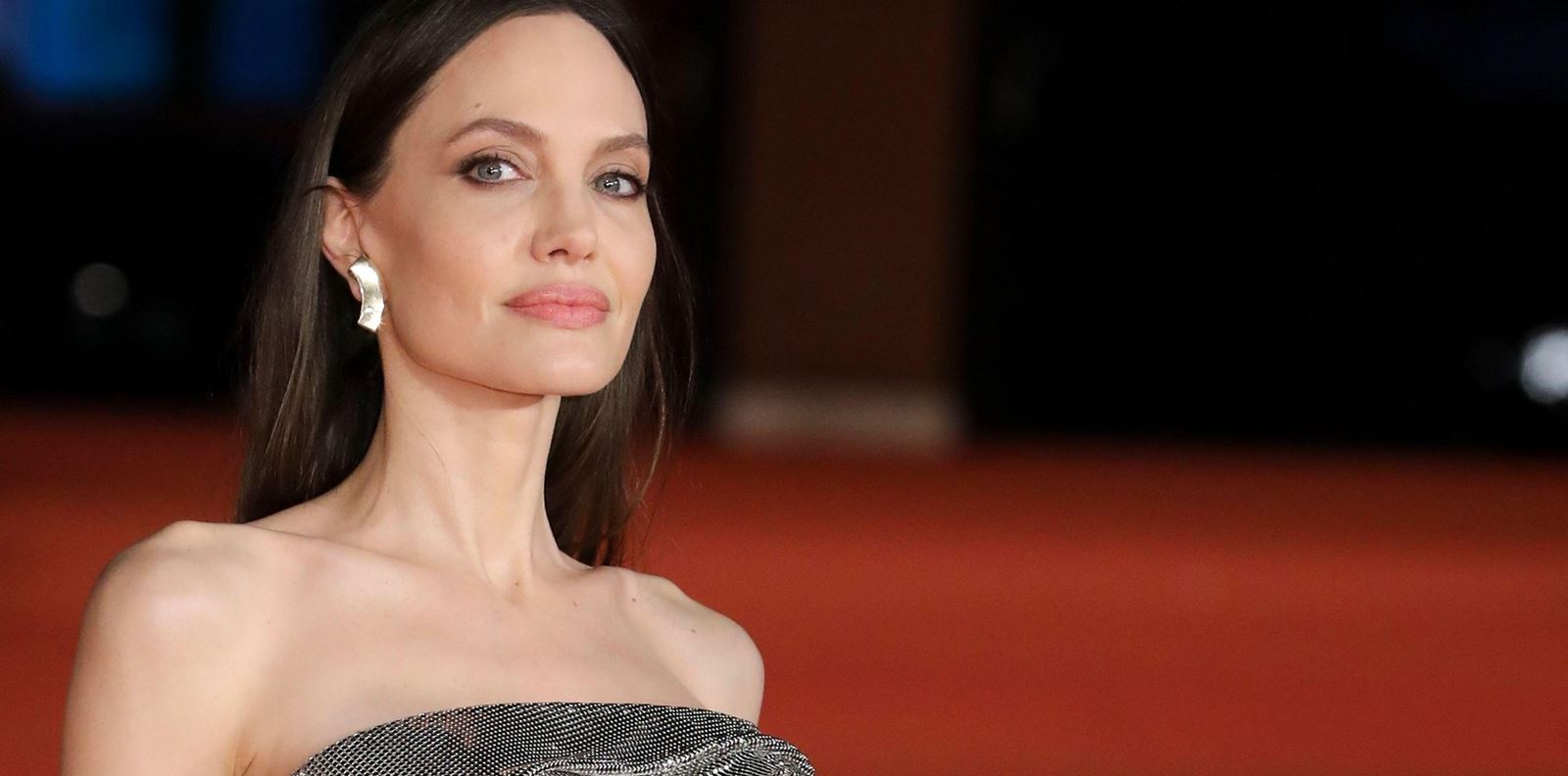 Анджелина Джоли ще се превъплъти в Мария Калас