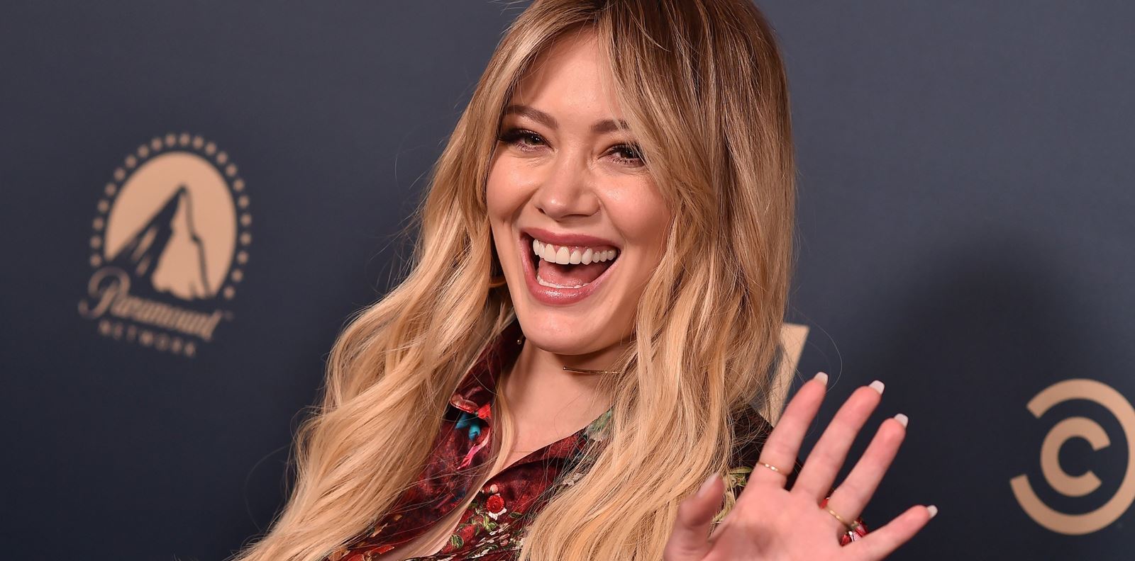 Хилари Дъф оглавява продължението на &quot;Как се запознах с майка ви&quot;