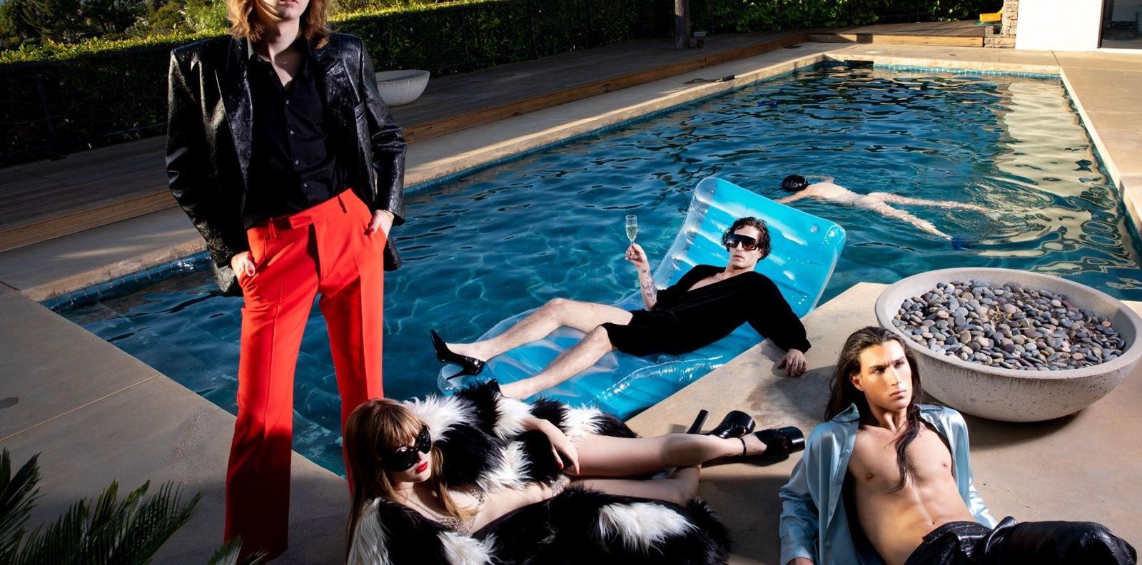 Maneskin се завръщат с горещ летен сингъл