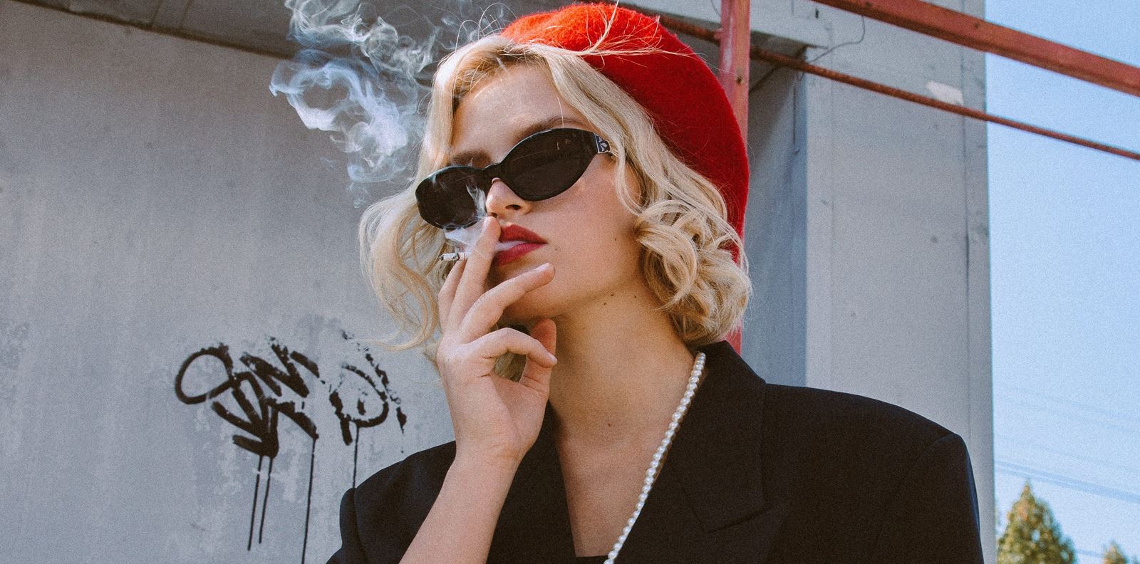 Няколко V cute грим визии за вашата романтична вечер