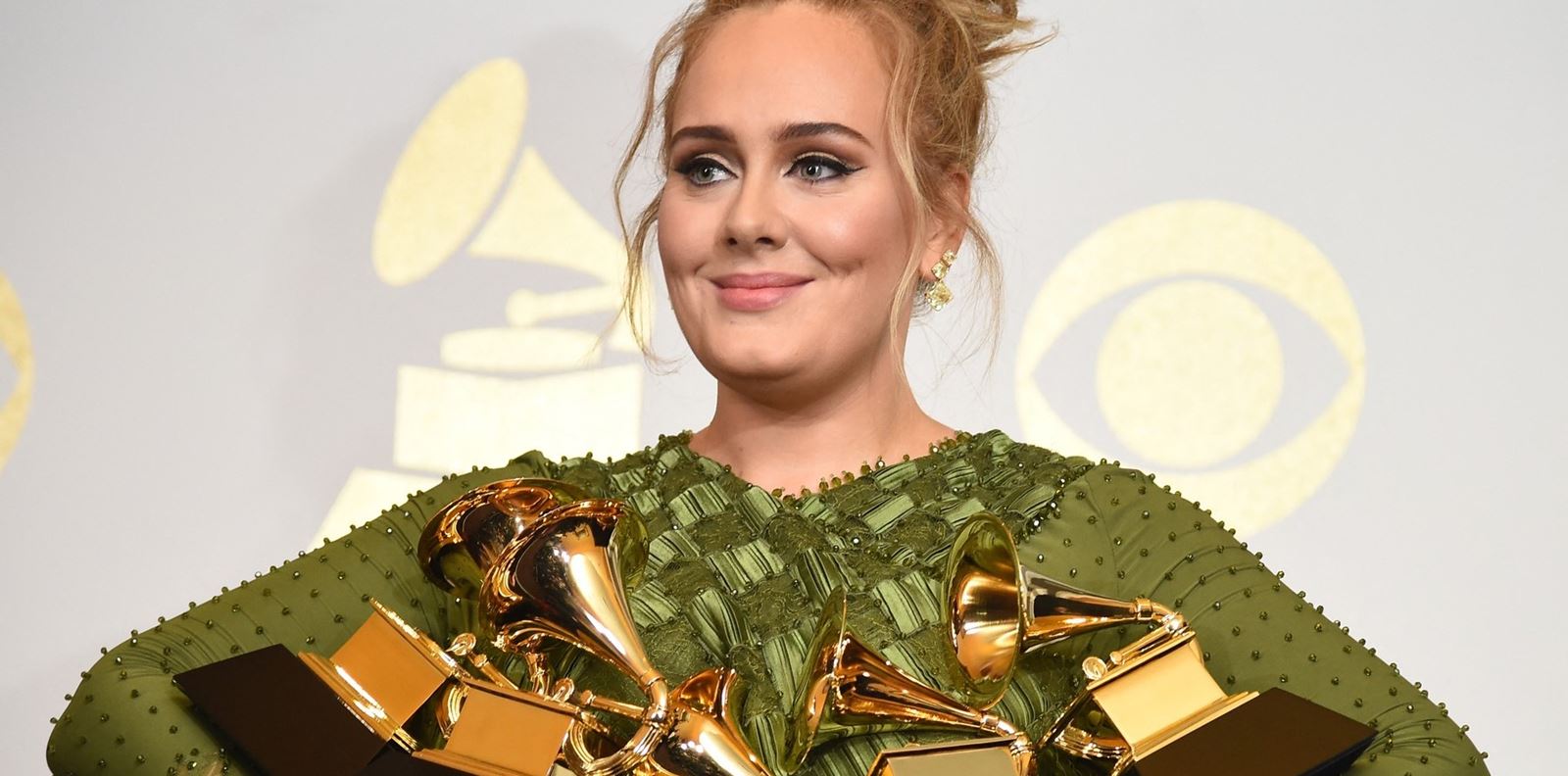 Адел смята, че никога няма да достигне EGOT