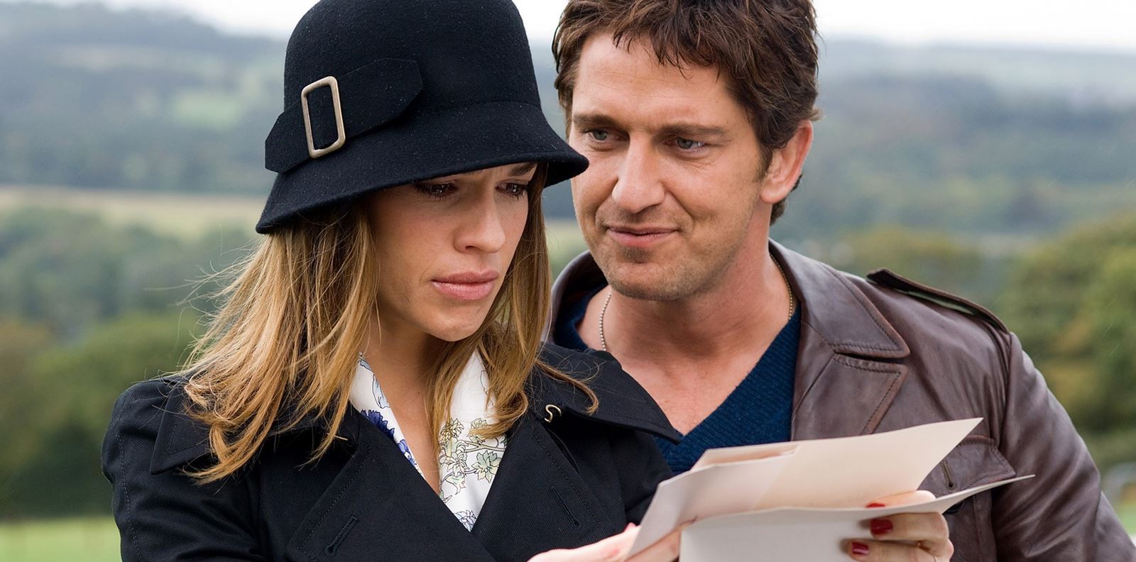 Джерард Бътлър почти е убил Хилари Суонк