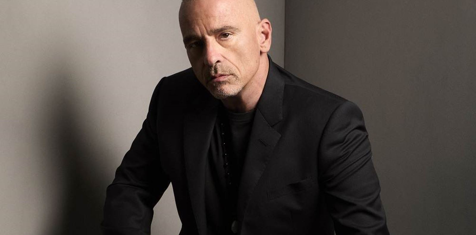 Ерос Рамацоти се завръща с нова музика и световно турне