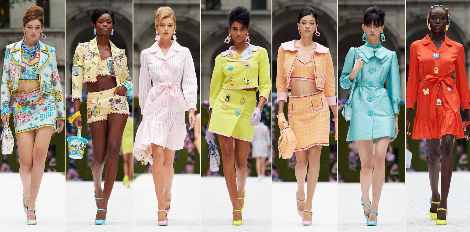 Moschino ни заведе на толкова Moschino обяд